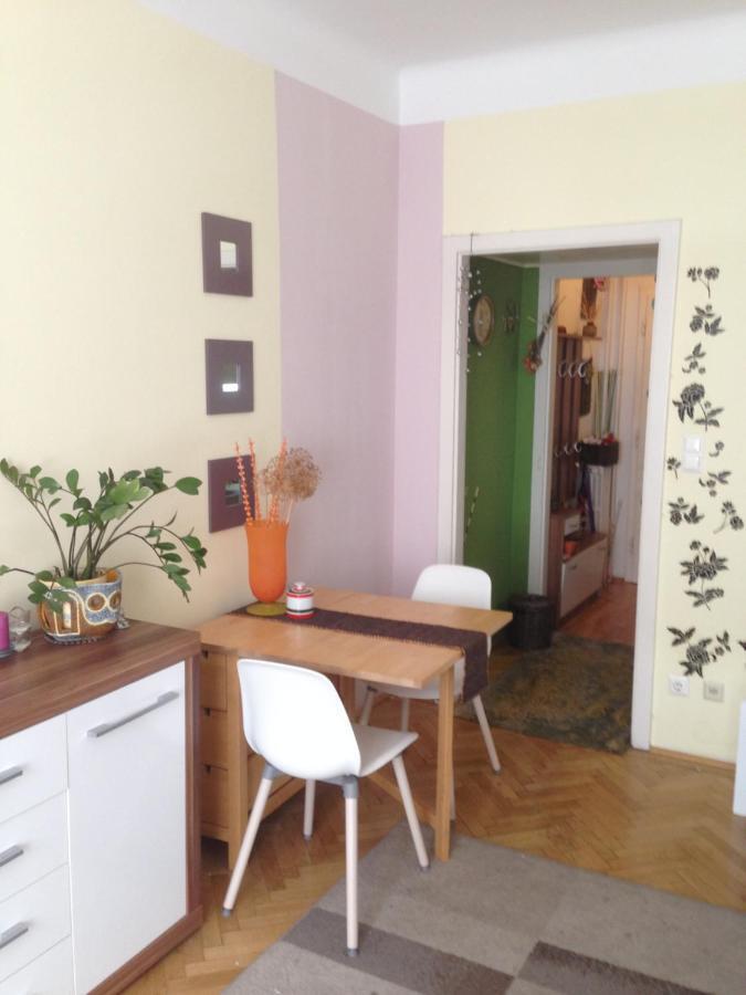 Operngasse-Karlsplatz Apartment Wina Bagian luar foto